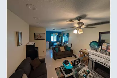 2761 NW 11th Place, Fort Lauderdale, FL 33311 - Photo 2