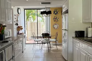 1002 Bridgewood Pl, Boca Raton, FL 33434 - Photo 2