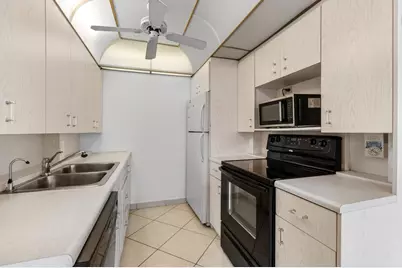 2027 Exeter B, Boca Raton, FL 33434 - Photo 22