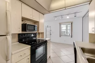 2027 Exeter B, Boca Raton, FL 33434 - Photo 26