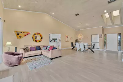 7640 NW 87th Avenue, Tamarac, FL 33321 - Photo 12