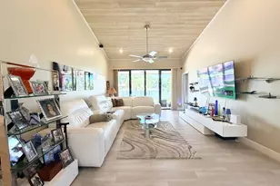 7640 NW 87th Ave, Tamarac, FL 33321 - Photo 12
