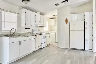 183 Plantation Blvd, Lake Worth, FL 33467 - Photo 4