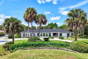 12231 Areaca Dr, Wellington, FL 33414 - Photo 2