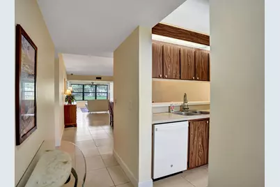 6037 Balboa Circle #101, Boca Raton, FL 33433 - Photo 4