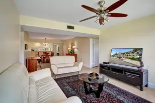 6037 Balboa Cir, Boca Raton, FL 33433 - Photo 10