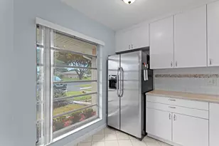 8555 Bella Vista Dr, Boca Raton, FL 33433 - Photo 8