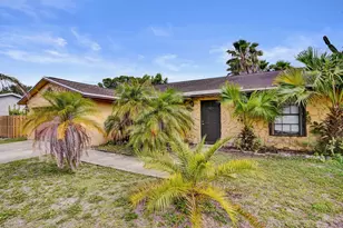 125 Seagull Ct, Royal Palm Beach, FL 33411 - Photo 1