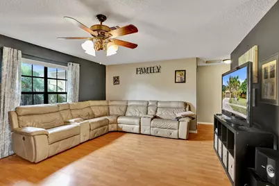 125 Seagull Court, Royal Palm Beach, FL 33411 - Photo 14