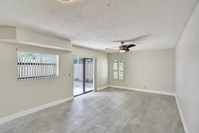 4260 Village Drive #D, Delray Beach, FL 33445 - Photo 4