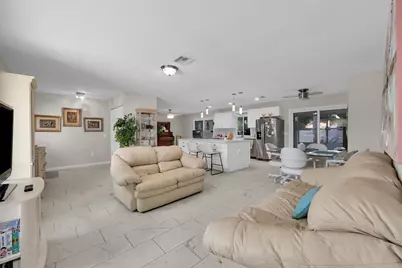 552 SW Eyerly Avenue, Port Saint Lucie, FL 34983 - Photo 6