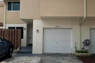 8244 NW 9th St, Plantation, FL 33324 - Photo 1