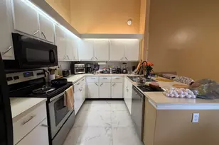 1051 Summit Pl Cir, West Palm Beach, FL 33415 - Photo 4