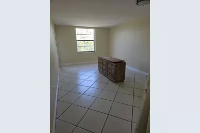 5665 W 20th Avenue #413, Hialeah, FL 33012 - Photo 8