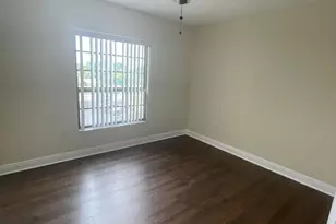 10411 N Kendall Dr, Miami, FL 33176 - Photo 10