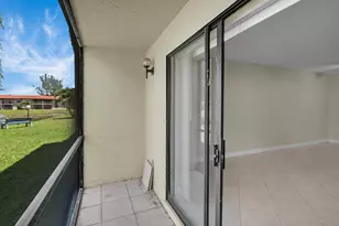 21911 Lake Forest Cir, Boca Raton, FL 33433 - Photo 14