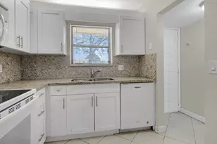 21911 Lake Forest Cir, Boca Raton, FL 33433 - Photo 6