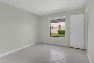21911 Lake Forest Cir, Boca Raton, FL 33433 - Photo 18