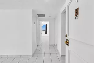 500 Bayview Dr, Sunny Isles Beach, FL 33160 - Photo 10