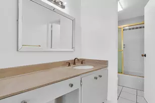 500 Bayview Dr, Sunny Isles Beach, FL 33160 - Photo 46