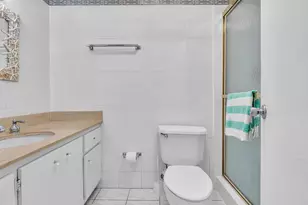 500 Bayview Dr, Sunny Isles Beach, FL 33160 - Photo 34