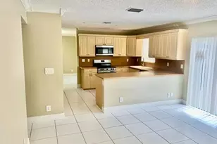 9576 NW 8th Cir, Plantation, FL 33324 - Photo 8
