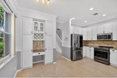 6283 Shadow Tree Lane, Lake Worth, FL 33463 - Photo 10