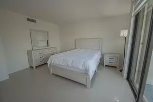 468 Golden Isles Dr, Hallandale Beach, FL 33009 - Photo 26