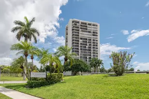 2000 Presidential Way, West Palm Beach, FL 33401 - Photo 24
