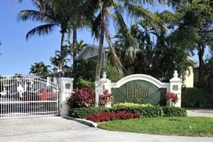 2660 NE 8th Ave, Wilton Manors, FL 33334 - Photo 1