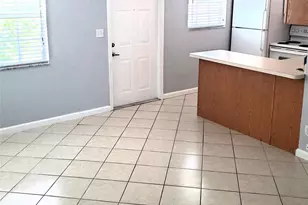 2660 NE 8th Ave, Wilton Manors, FL 33334 - Photo 2
