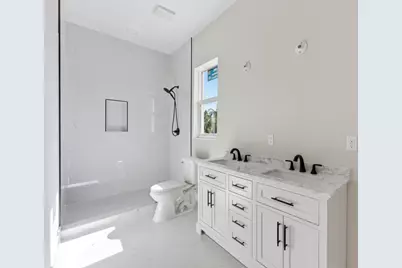 1705 NW 15th Street, Fort Lauderdale, FL 33311 - Photo 14