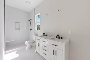 1705 NW 15th St, Fort Lauderdale, FL 33311 - Photo 18