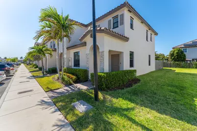 11821 SW 245th Terrace, Homestead, FL 33031 - Photo 4