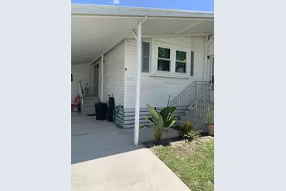 9 Universidad Lane, Port Saint Lucie, FL 34952 - Photo 4