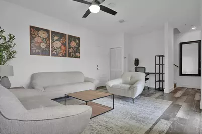 4716 NW 84th Court, Doral, FL 33166 - Photo 4