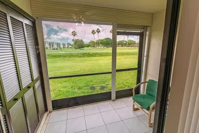 4688 Lucerne Lakes Blvd Boulevard E #104, Lake Worth, FL 33467 - Photo 10