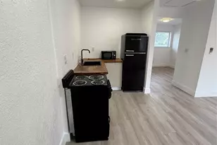 2213 Lincoln St, Hollywood, FL 33020 - Photo 2