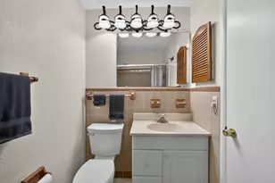 601 Evelyn Ct, West Palm Beach, FL 33413 - Photo 18