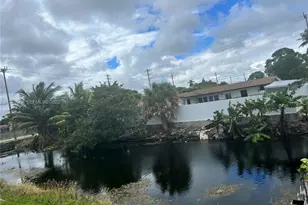 17120 NW 17th Ct, Miami Gardens, FL 33056 - Photo 18