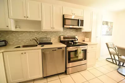 11 Southport Lane #H, Boynton Beach, FL 33436 - Photo 2