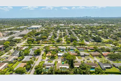1431 NW 70th Way, Plantation, FL 33313 - Photo 60