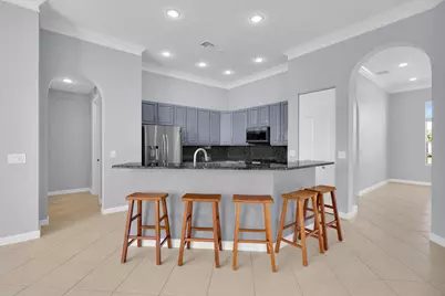 7041 SE Bay Hill Drive, Stuart, FL 34997 - Photo 14
