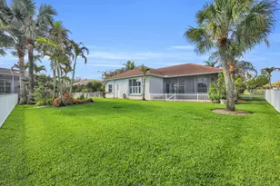 7041 SE Bay Hill Dr, Stuart, FL 34997 - Photo 44
