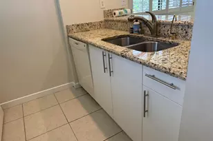 112 Club Dr, Palm Beach Gardens, FL 33418 - Photo 12