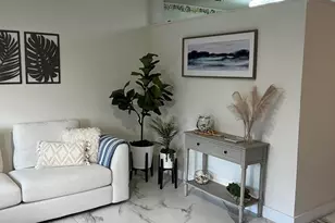 900 SW 10th Terrace, Hallandale Beach, FL 33009 - Photo 4