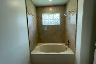1806 NW 98th Ave NW, Pembroke Pines, FL 33024 - Photo 44