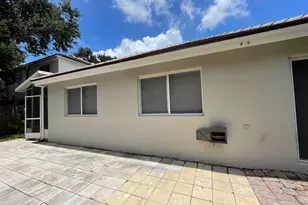 1806 NW 98th Ave NW, Pembroke Pines, FL 33024 - Photo 52