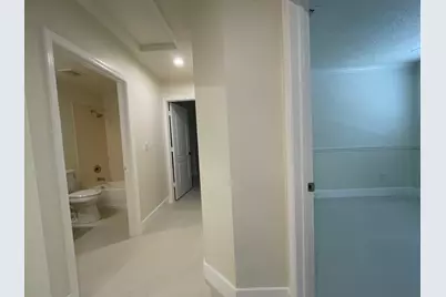 1806 NW 98th Avenue NW, Pembroke Pines, FL 33024 - Photo 30
