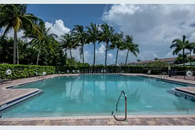 3019 Laurel Ridge Circle, Riviera Beach, FL 33404 - Photo 10